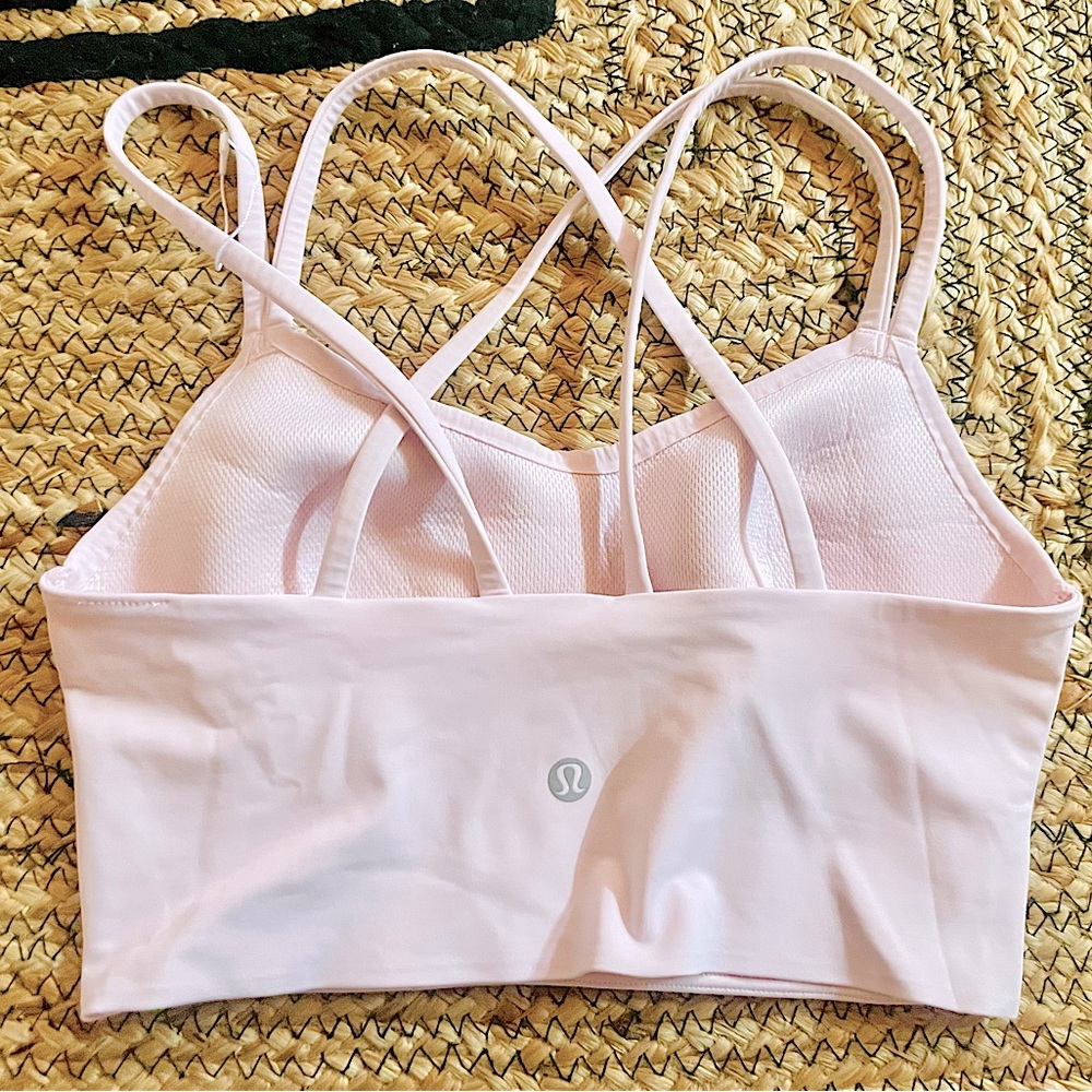 ⛔️⛔️SOLD SOLD NWOT Lululemon Like a Cloud Longline Bra
Light Support
